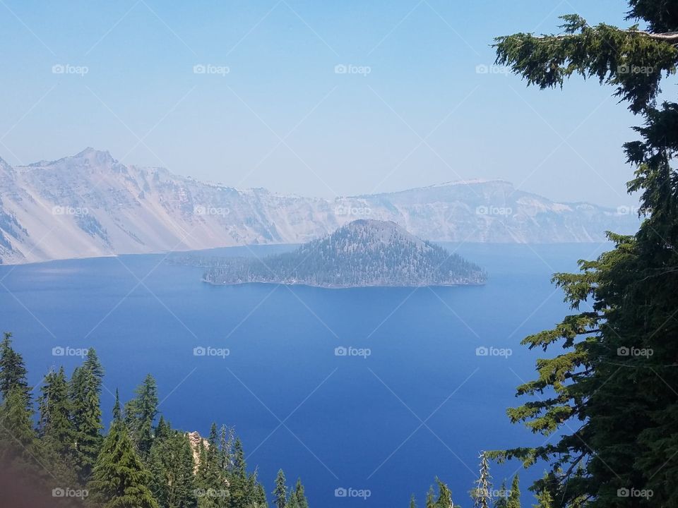 Crater lake Oregon