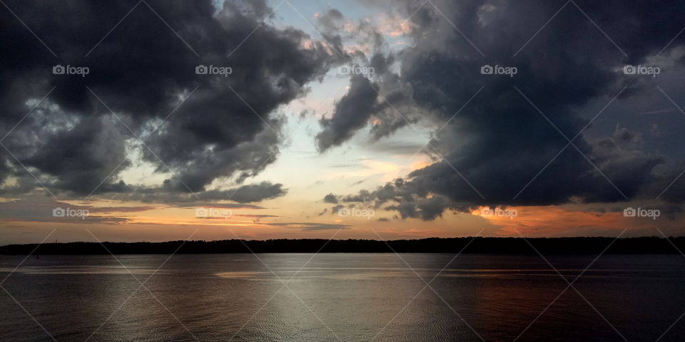 Same place different view
230121
#sunset
#port of tg pelepas Malaysia.