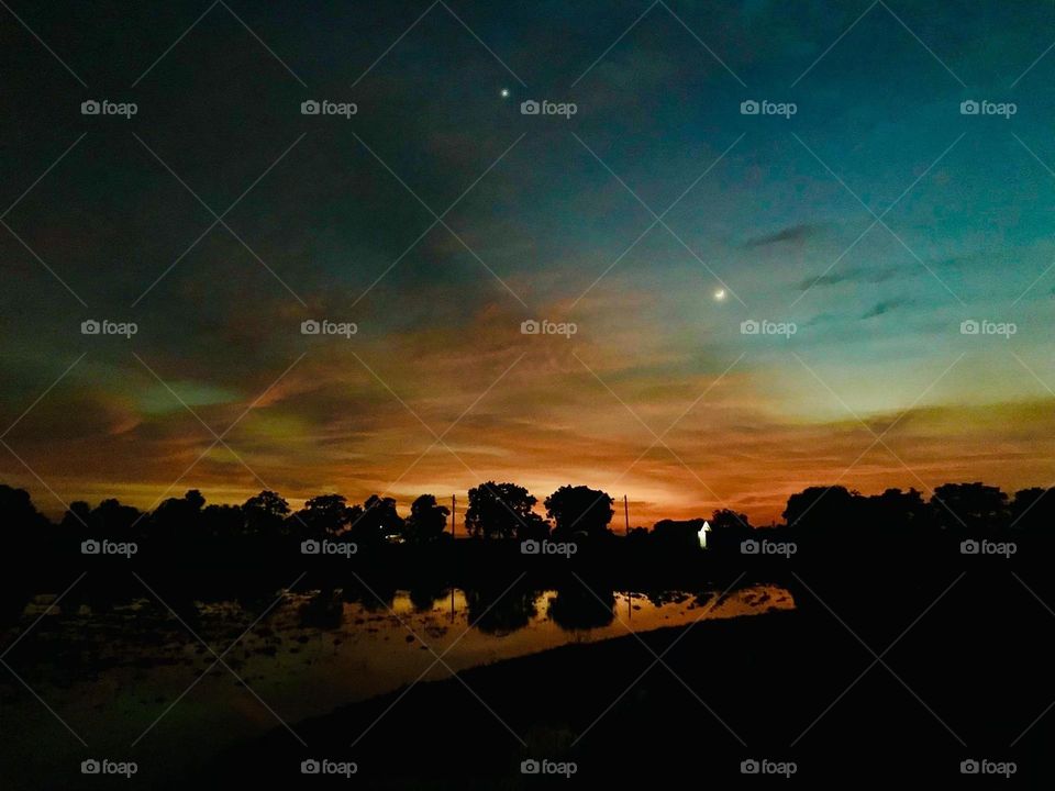 Stunning sunsets and peaceful landscapes showcasing the beauty of light and color