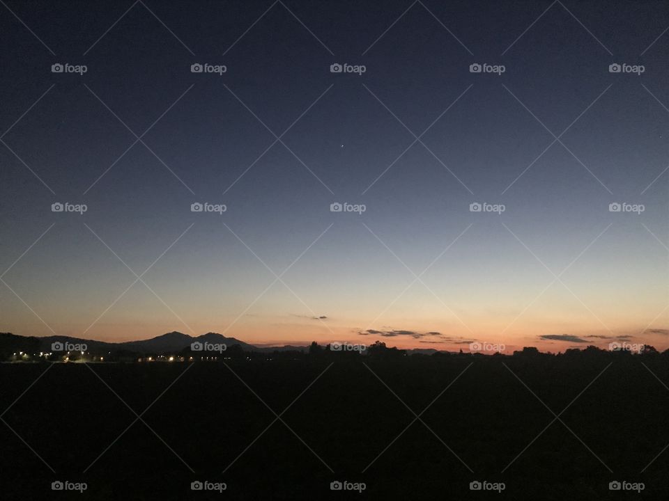 Unobstructed nighttime view.