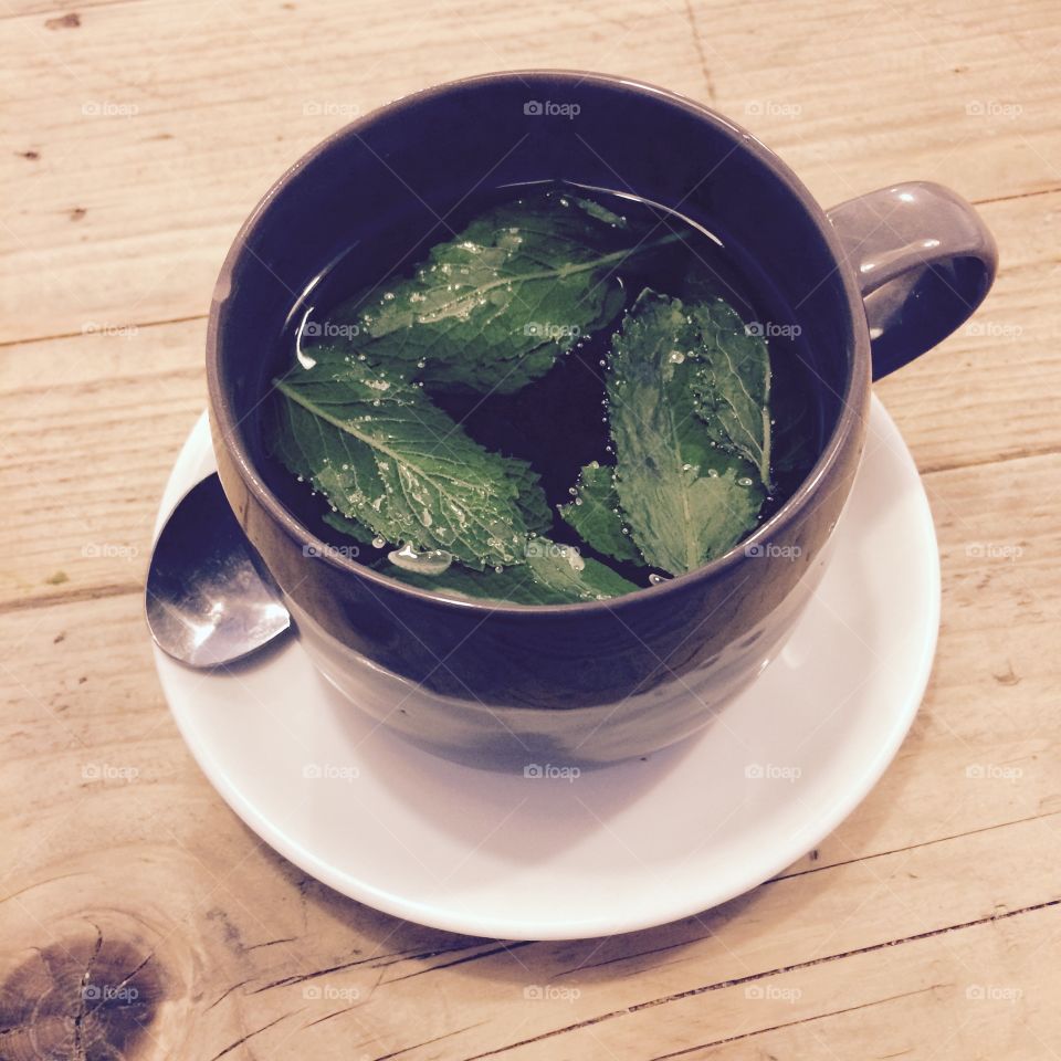 Mint leaf tea. Mint leaf tea 