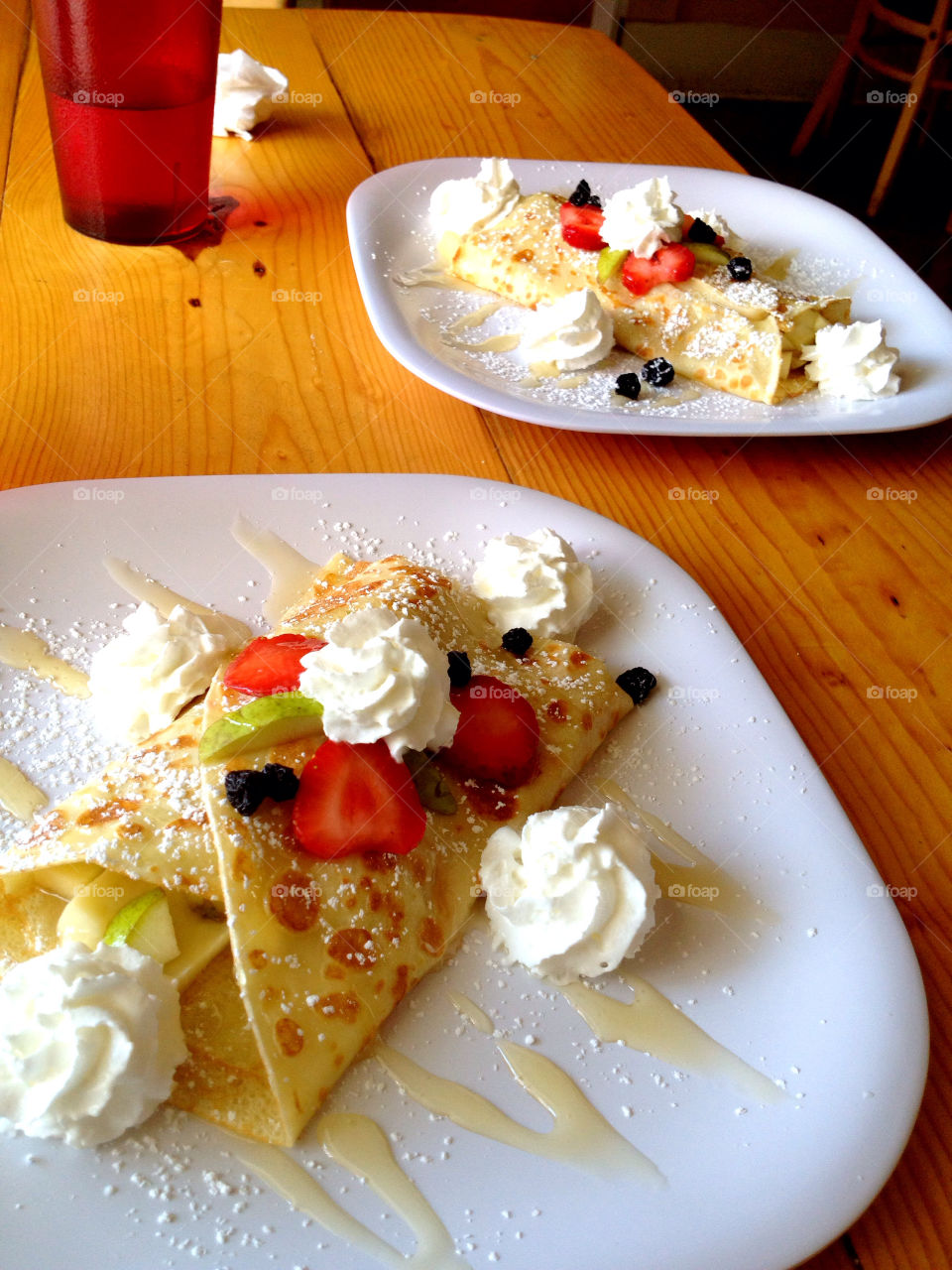 sweet restaurant dessert strawberries by dmzelman