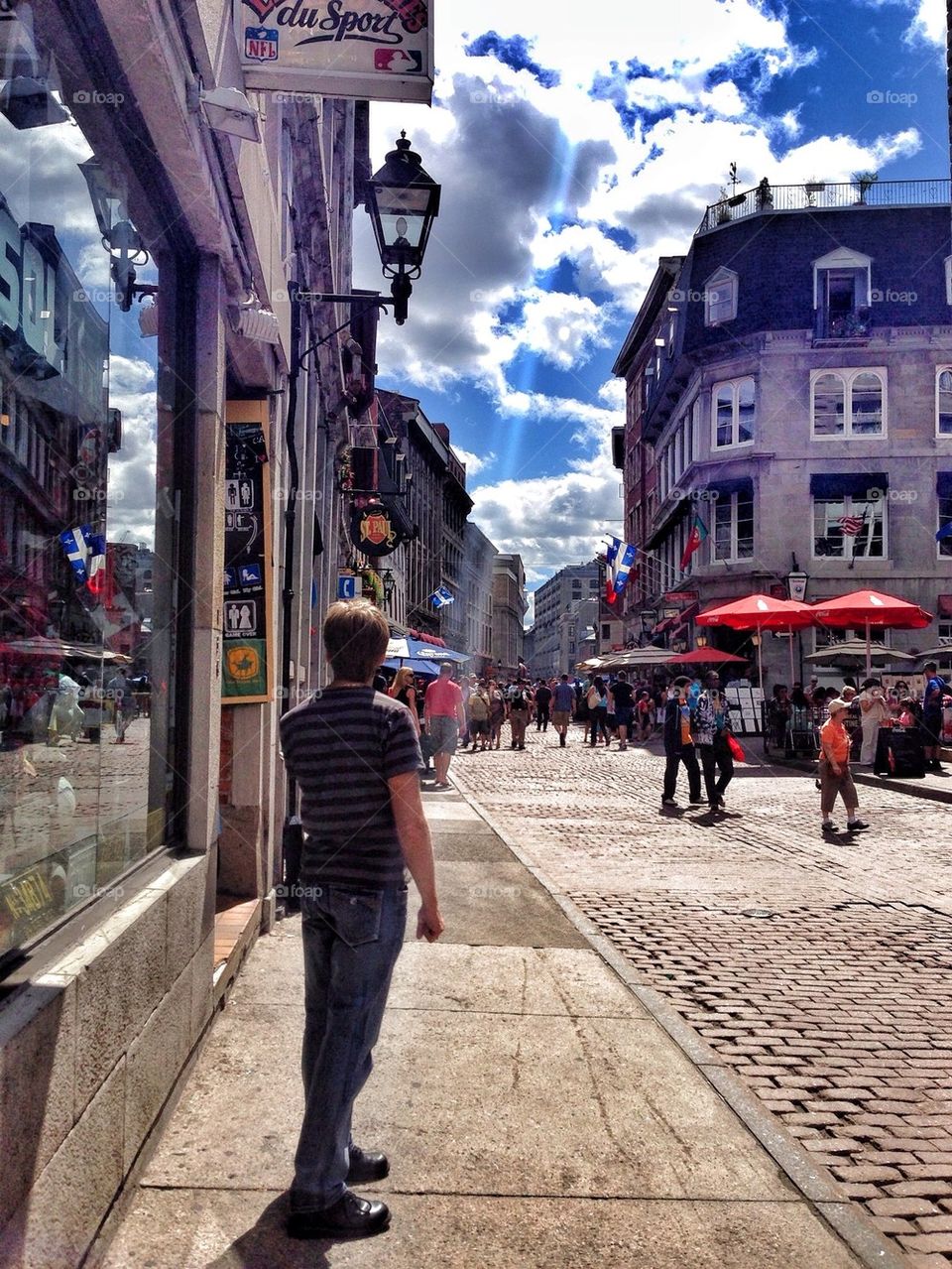 Strolling the streets of Old Montréal