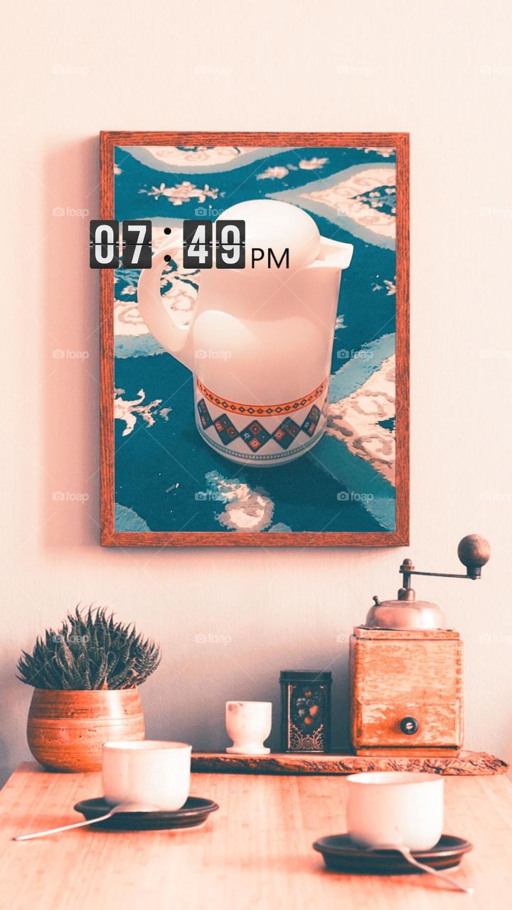 Glory be to God, the wonderful picture and its appearance are very beautiful. It is a tea refrigerator with sweet carpets