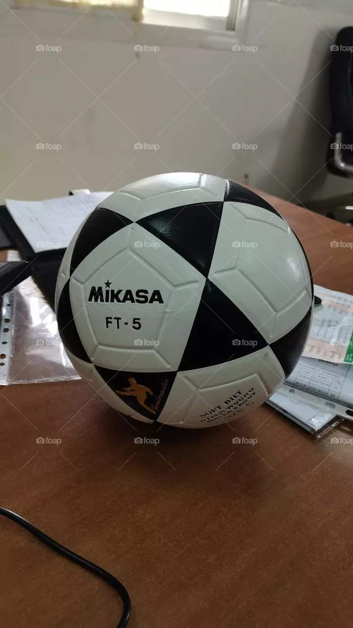 Ball on the table