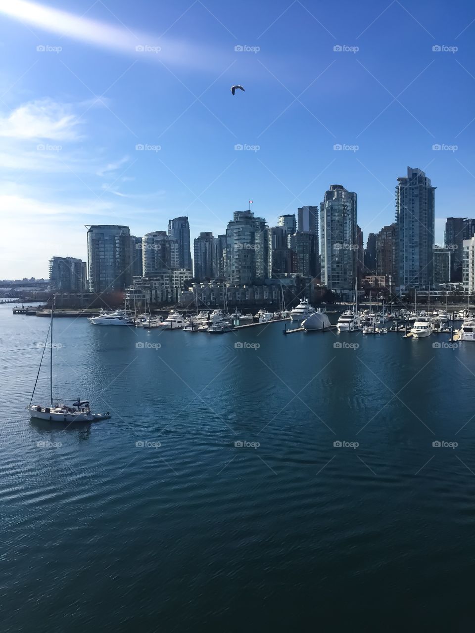 Downtown Vancouver, British Columbia o. A beautiful warm spring day
