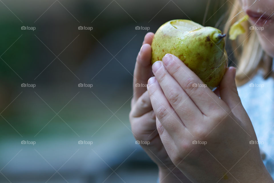 Pera en escorzo