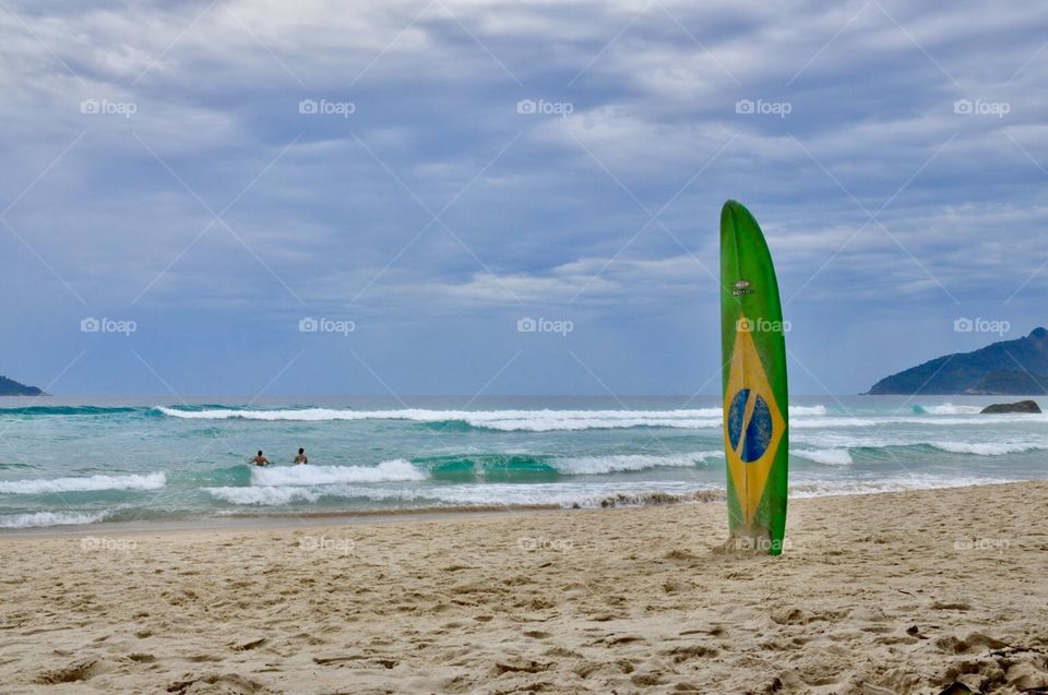 A beautiful view of a beach in Rio de Janeiro