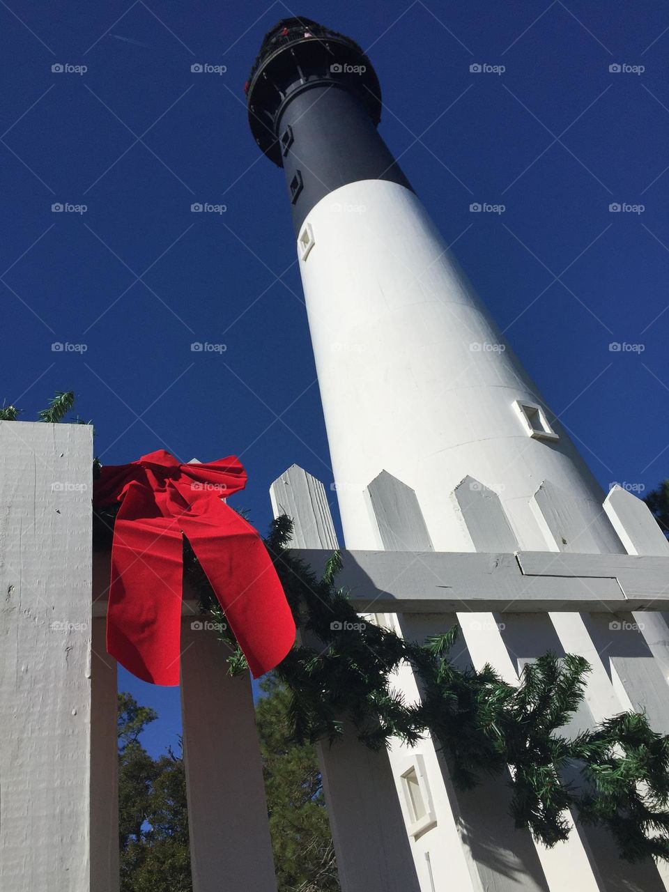 SC Lighthouse at Chriatmas
