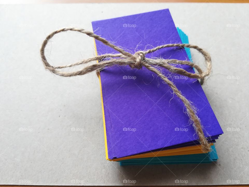 Gift tags, ribbon, color
