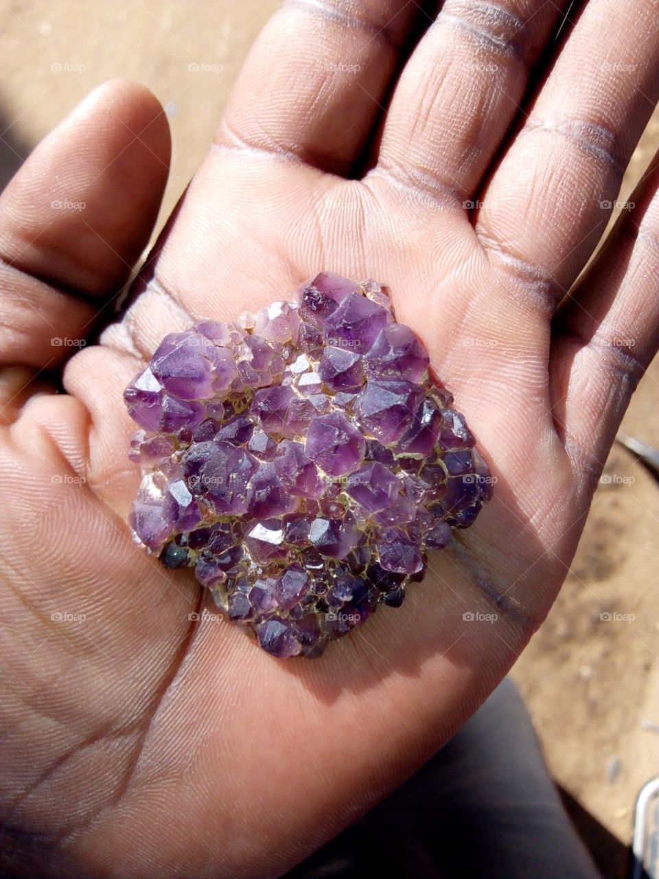 Amethyst gem specimen