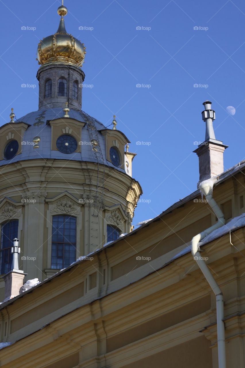Full Moon over Peter