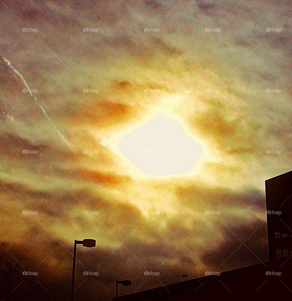 Sun through the cloudscape 