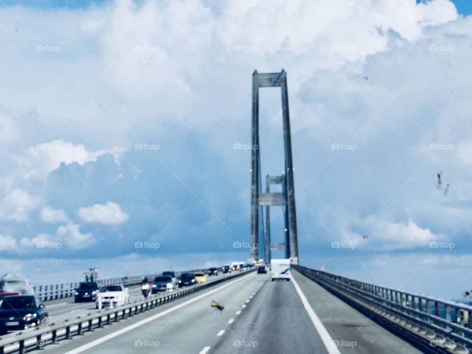 On the bridge to Copenhagen 