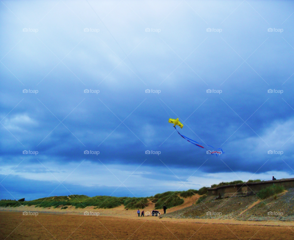 england sky people kite by lawrence007