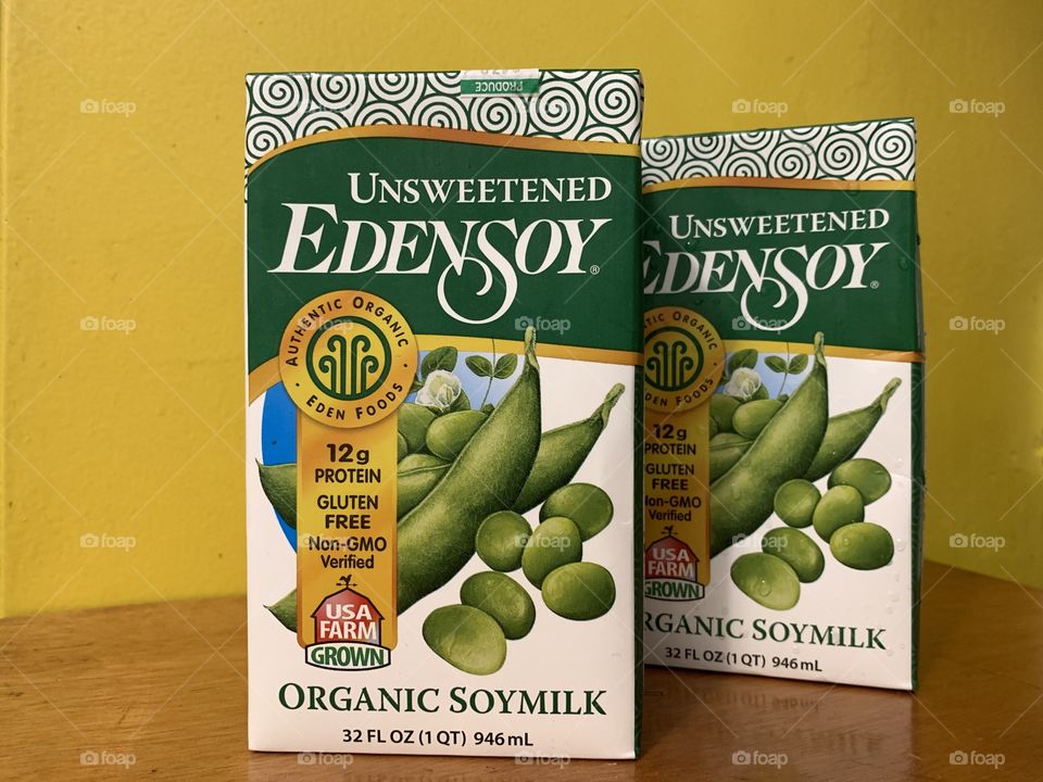 Unsweetened organic soymilk with 12 grams of protein, gluten free and non-gmo. Edensoy