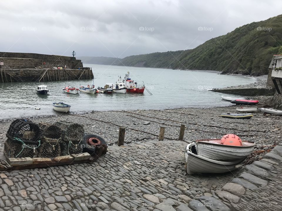 Another entry of the harbor of this idyllic village that is the cobbled Clovelly.