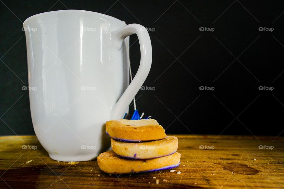 Tea and biscuits 