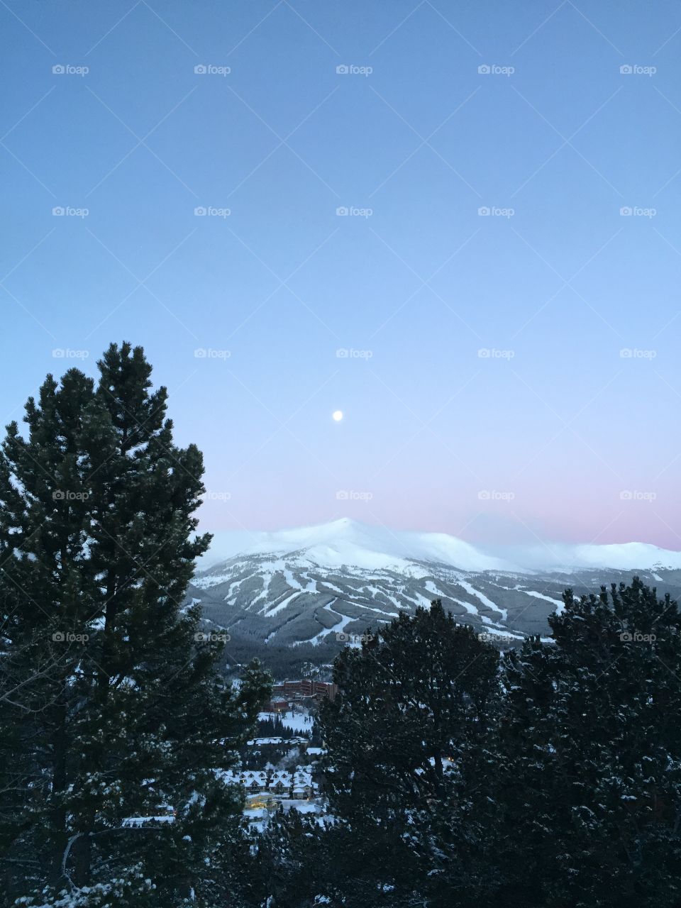 Full moon setting over the 10 mile range. 