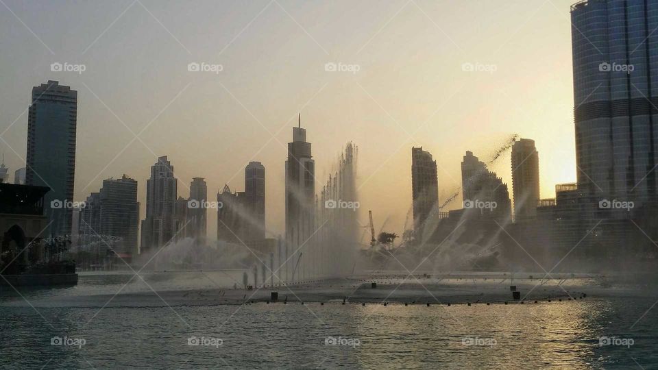 Dubai fountain, dancing water