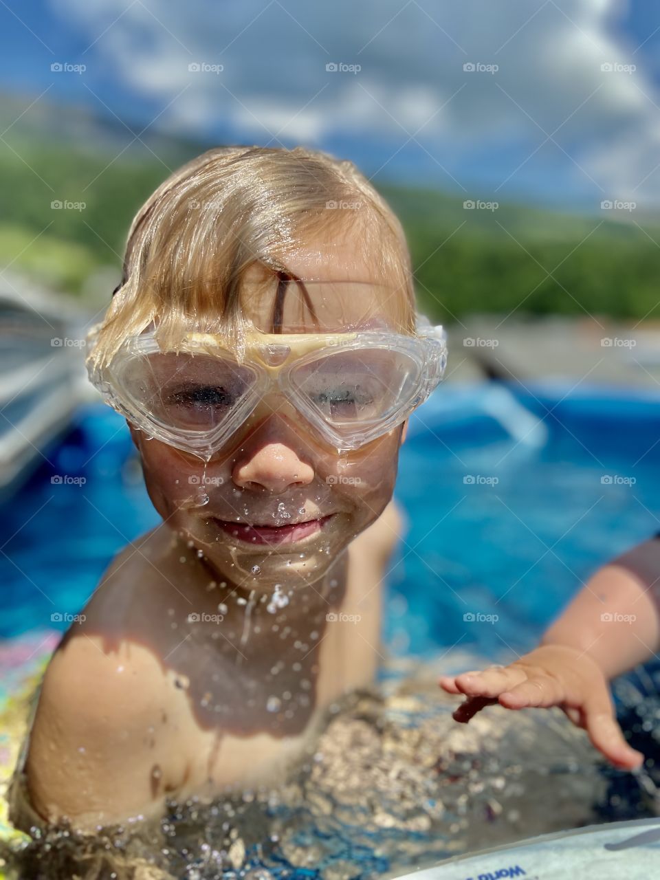 jacuzzi, happiness, children bathe, swimming goggles