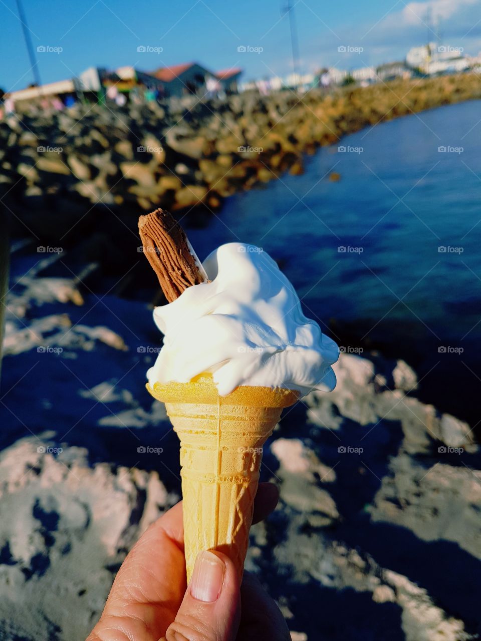 ice cream in the sun