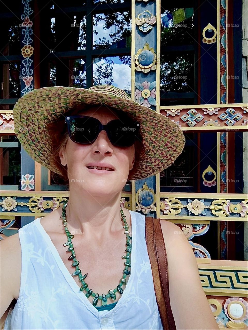 The mystery lady is traveling again, this time to beautiful “Himalaya Nepal Park” in “Wiesent”, “Bavaria”, Germany where she takes in the sights of Asian temples and palaces with their ubiquitous decorations. 2024. Hypnotic Productions