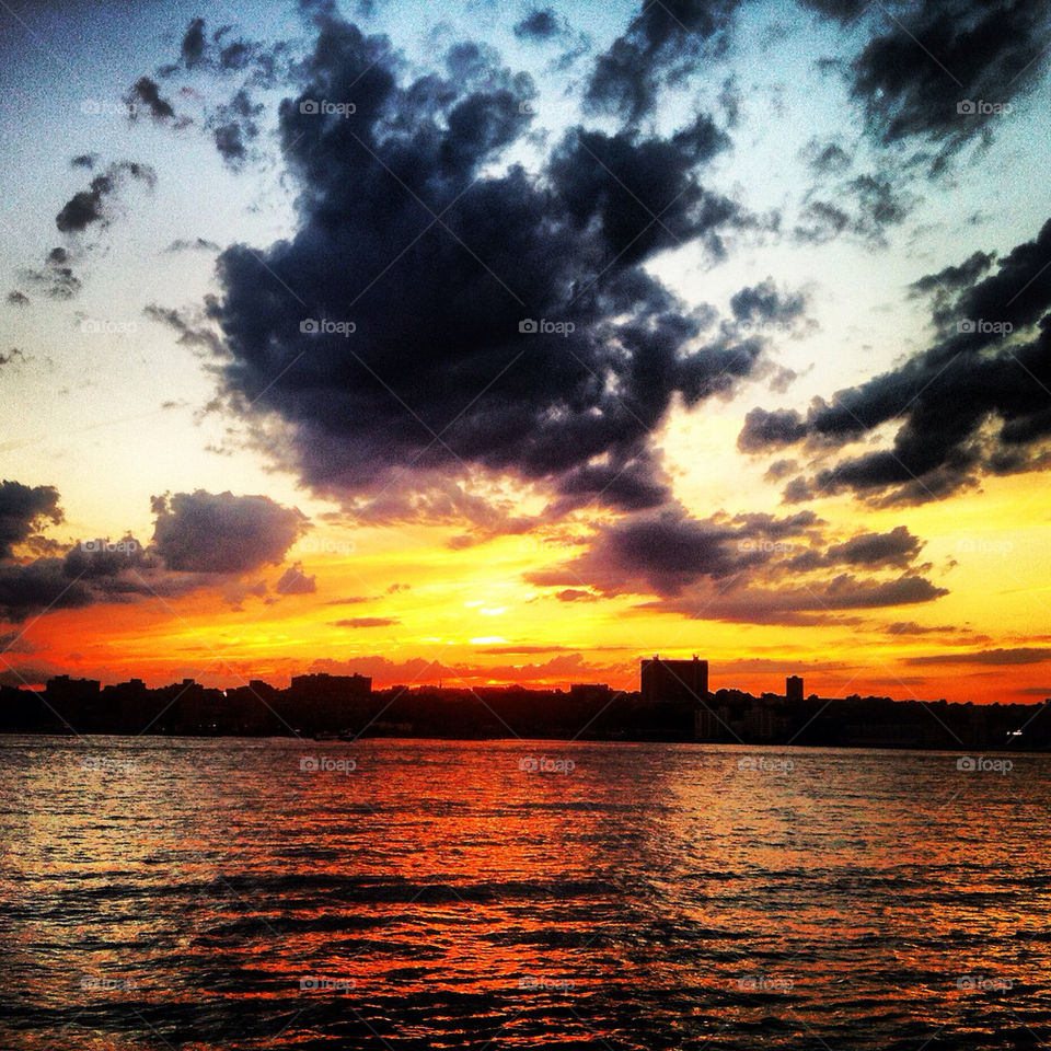 sunset new york manhattan hudson river by Sarah_Thomo