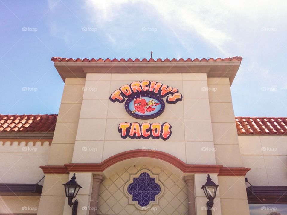 Torchy's Tacos Sign