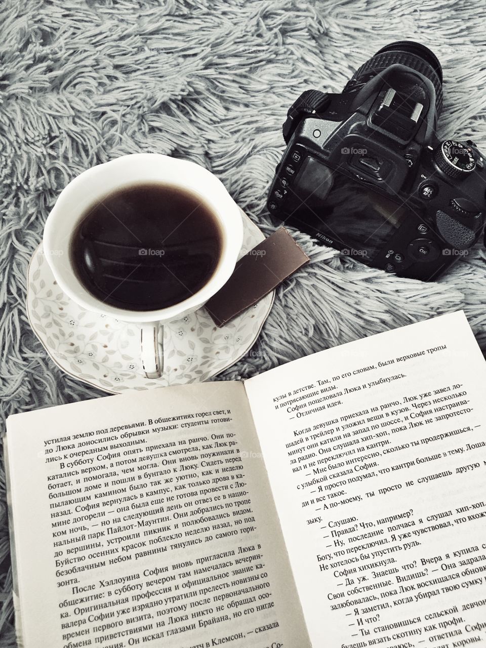 The recipe for a good book is simple: a special atmosphere, an unexpected point of view and a beautiful syllable. It is better to add a blanket and an invigorating drink, sit comfortably in a bed or chair and-plunge headlong.
 