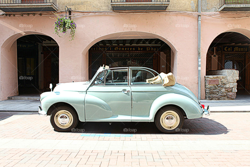 vintage car . I was walking and i found this 