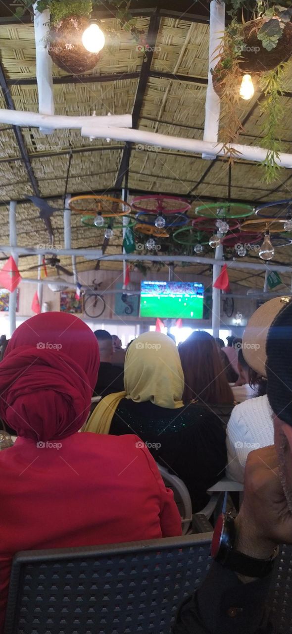 nice view of wood and metal in traditionnel restaurant