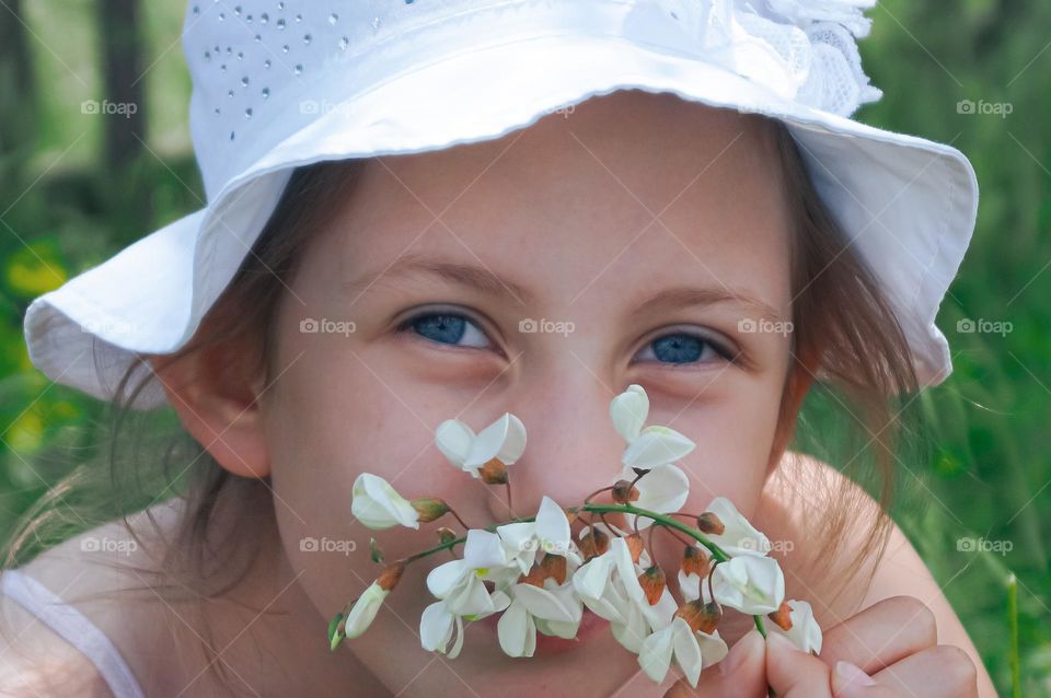 Girl with flowers