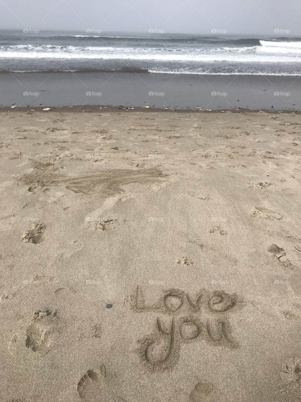 Nothing’s sweeter than saying I love you in sand. 