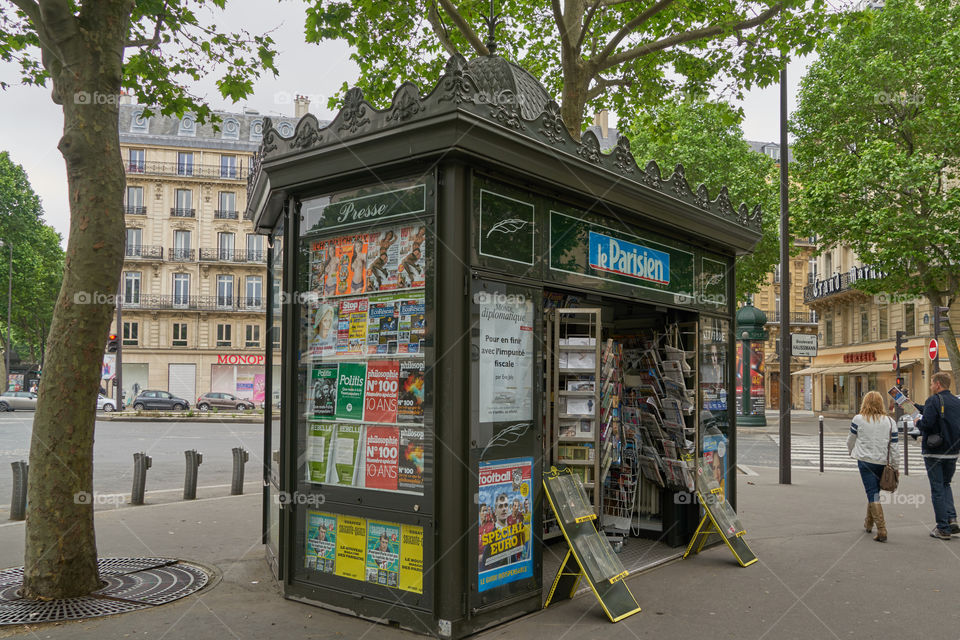 Vintage Kiosks in Paris 