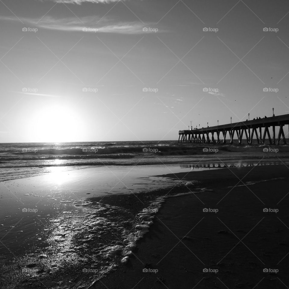 Johnnie Mercer's Pier in black and white