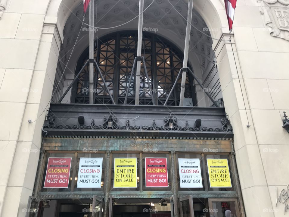 Iconic Manhattan Store Closing Sad