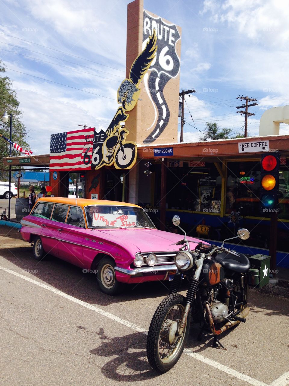 Colorful Vehicles stand in front of the store.
On the route 66,Arizona