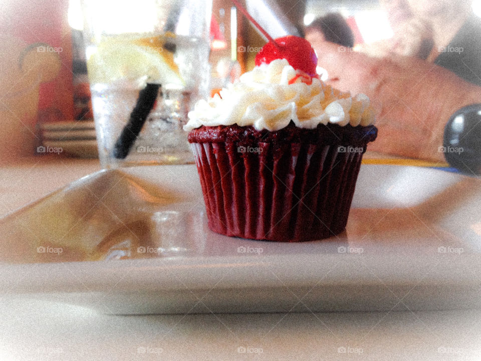 Single homemade cupcake 