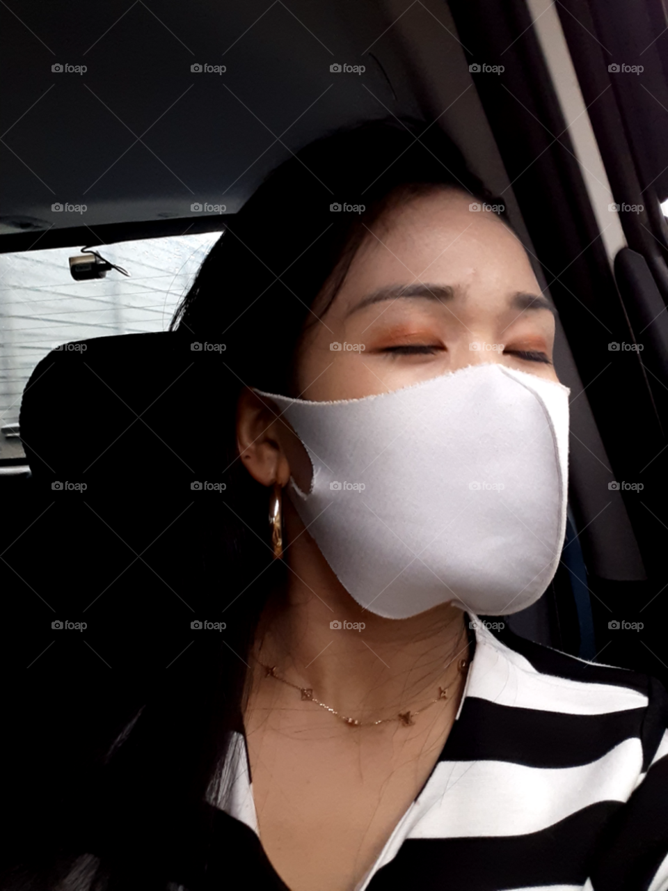 true portrait, no filter, true photos