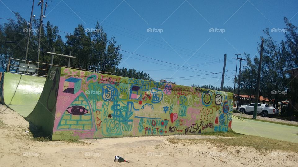 arte na pista de skate praia de Pinhal sul RS Brasil