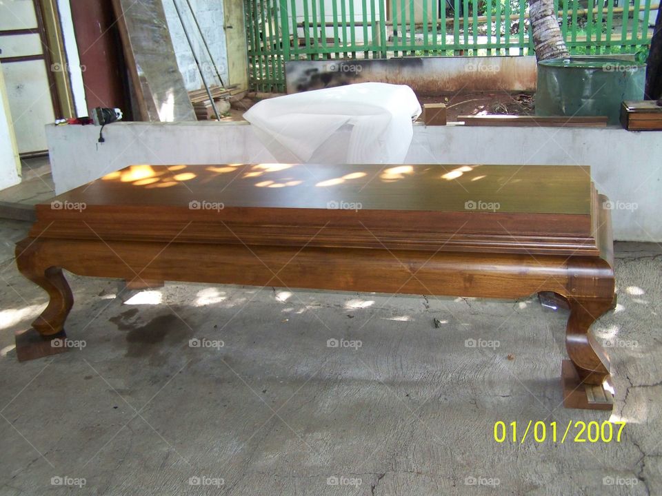 Teak wood the table.. Size pisic 55x85x265 cm. and sise board 12x70x250 cm. Im want to prece 150 jt. franco Indonesia