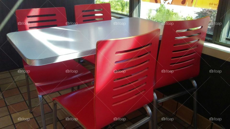 burger king table and chairs