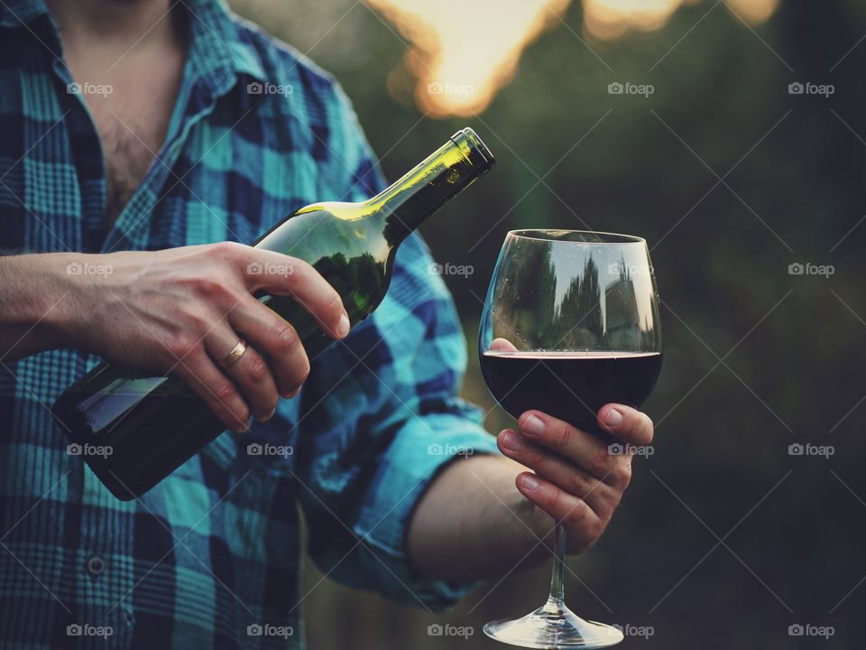 wine, grape, viniculture, viticulture, Merlot, grape, red, dry, red dry wine, France, Provence, rustic , village , home , village, Villa, natural, healthy, tasting, wine culture, wine country, manufacturer , get drunk, relax, sunset, evening, dinner, relaxed