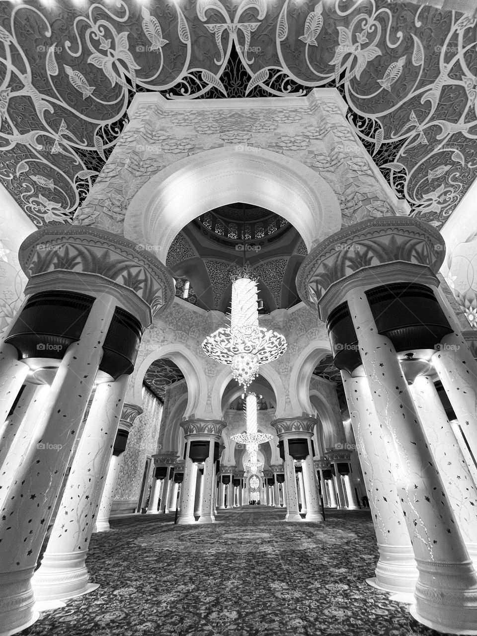 Abu Dhabi, White Mosque, Incredible Architecture in B&W