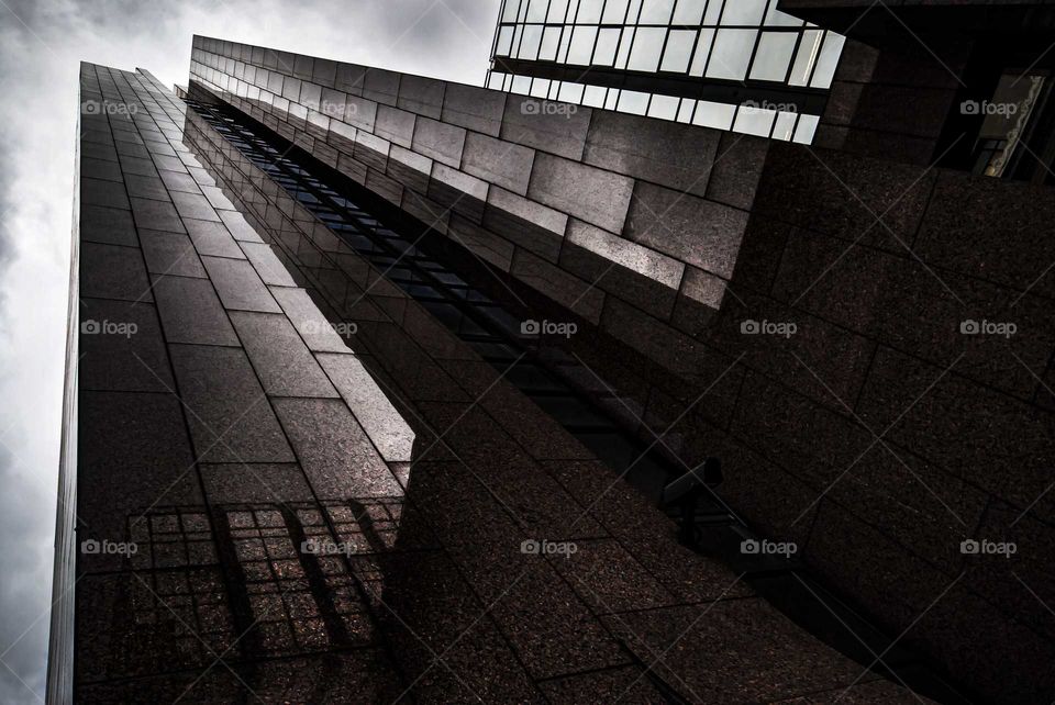 Building. POV, geometrical and leading lines