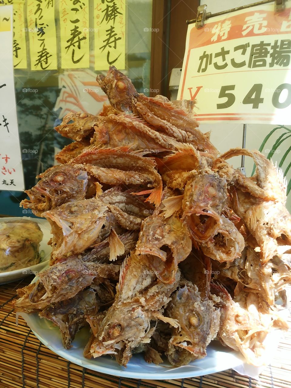 Kasago 
it looks like a Gozira!!
be careful when you eat this. lol