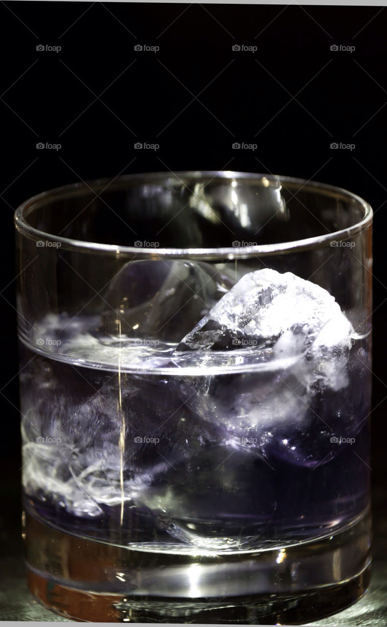 glass ice drink portrait by albertoglezc