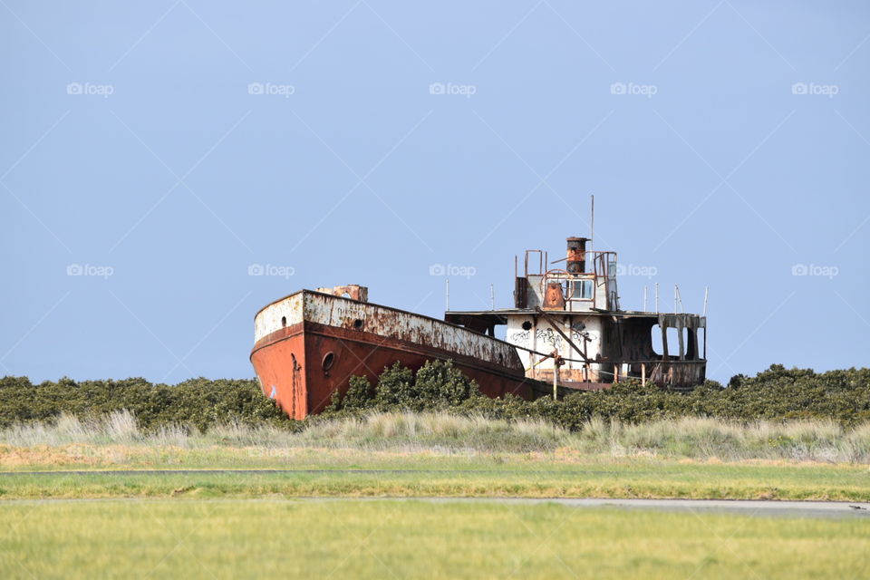 Old trawler forgotten 