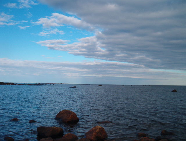 sea stone sky